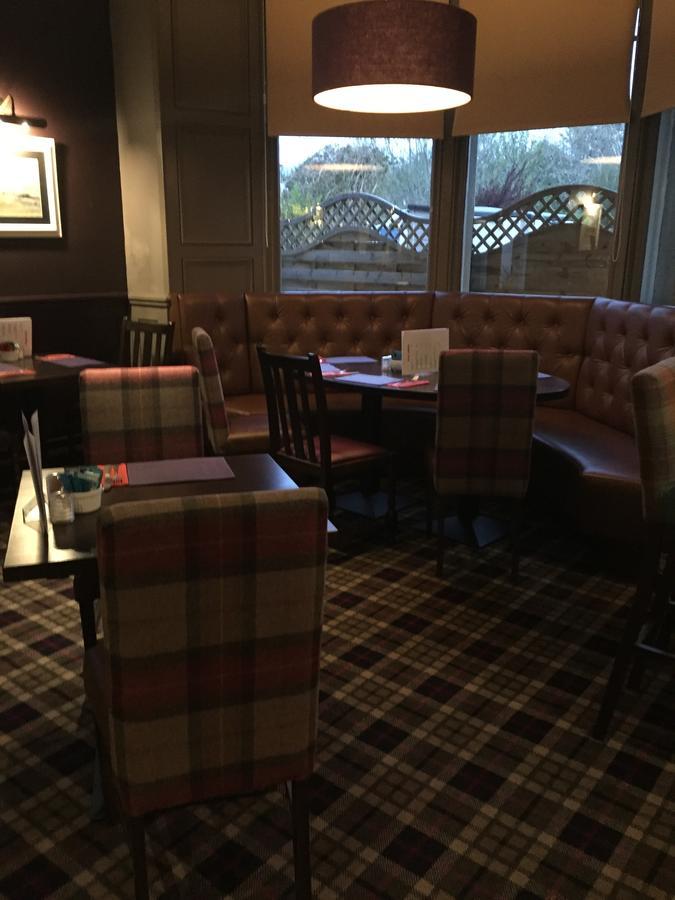 Burnett Arms Hotel Inverurie Ngoại thất bức ảnh