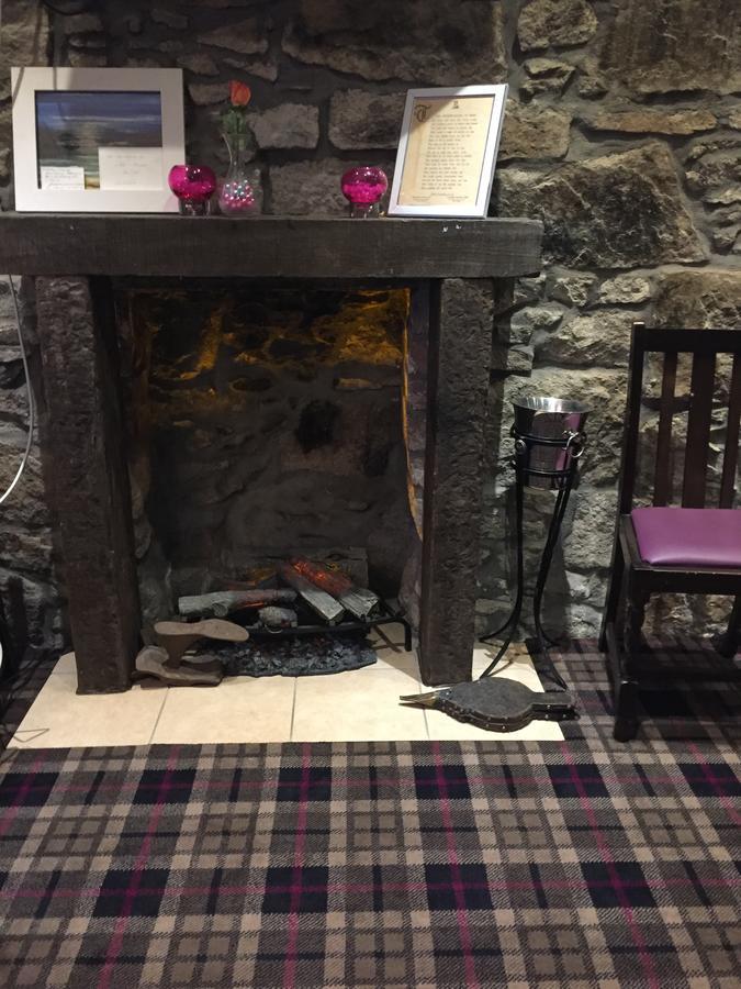 Burnett Arms Hotel Inverurie Ngoại thất bức ảnh